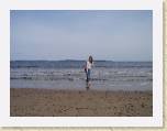 11September05 - Belfast with Caz 055 * Caz splashing around * 2272 x 1704 * (883KB)